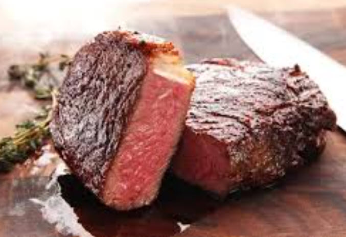 Mükemmel Et Mühürleme (Searing) ve Dinlendirme (Resting) Sanatı: Steak ve Kırmızı Et Pişirme Tekniklerinin Sırları
