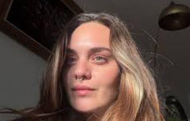 Saç Sağlığında Bilimsel Yaklaşım: Saç Porozite Seviyesine Göre Bakım, Sülfatsız Şampuanlar ve Isı Koruma Teknikleri