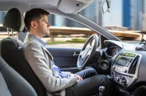 Otonom Sürüş Seviyeleri: Tesla'dan Waymo'ya Sürücüsüz Araçlar Dünyayı Trafik Kazalarından Kurtarabilir mi?