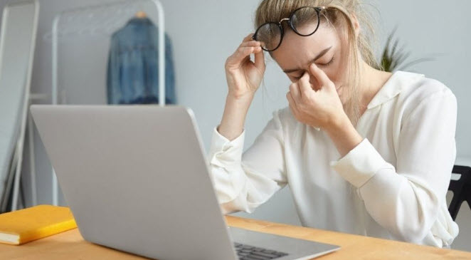 Ekran Yorgunluğu Nedir? Göz Sağlığını Korumak İçin 2026 Rehberi