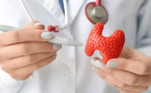 Hormon Dengesizliği Belirtileri Nelerdir? Kadın ve Erkekler İçin Rehber