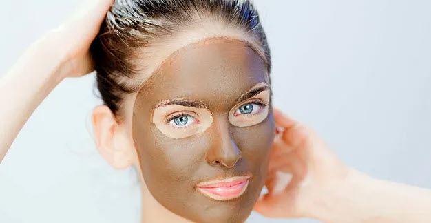 Evde Yapılabilecek Basit Cilt Bakım Önerileri: Evde Cilt Bakımı İçin Pahalı Ürünlere Gerek Var mı?