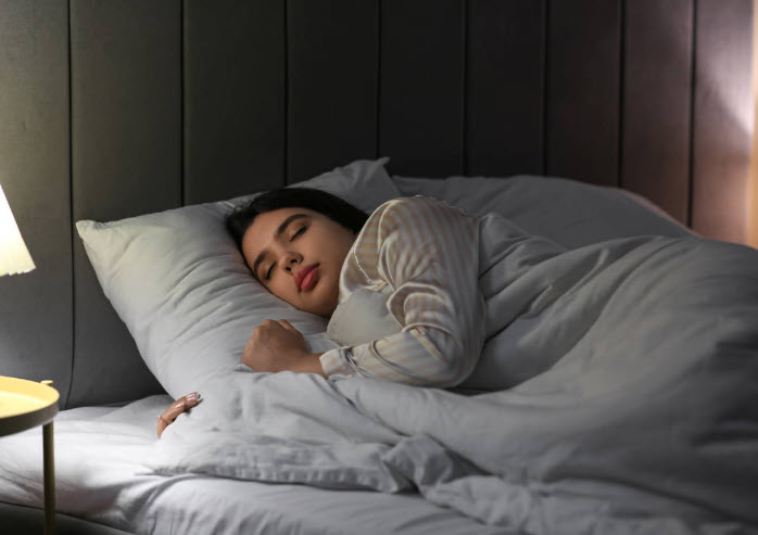 Sabahları Aç Uyanmak Normal mi? Gece Metabolizması Ne Yapıyor?